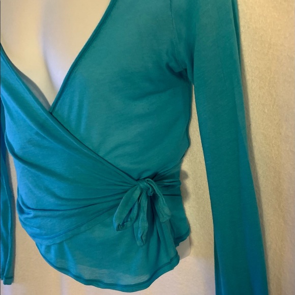 New Splendid Turquoise Wrap Top Soft Lightweight - Picture 1 of 5